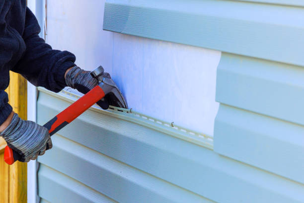 Reliable Siding Repair contractor in Roanoke, IL by Superior Siding Solutions